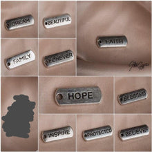 Afbeelding in Gallery-weergave laden, Tasbih (Zilverkleurige naam en hangertje)