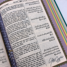 Afbeelding in Gallery-weergave laden, Lederen Rainbow Koran met Engelse vertaling