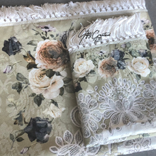 Afbeelding in Gallery-weergave laden, Luxe gebedskleed bloemenpatroon met naam (Volwassene)