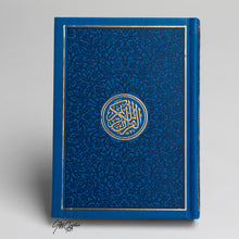 Afbeelding in Gallery-weergave laden, Lederen Rainbow Koran met gouden details op cover
