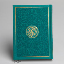 Afbeelding in Gallery-weergave laden, Lederen Rainbow Koran met gouden details op cover
